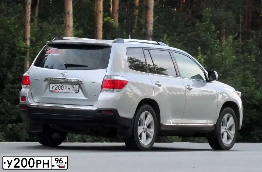 Фото автомобиля TOYOTA HIGHLANDER, 2011 — госномер Е194НН196