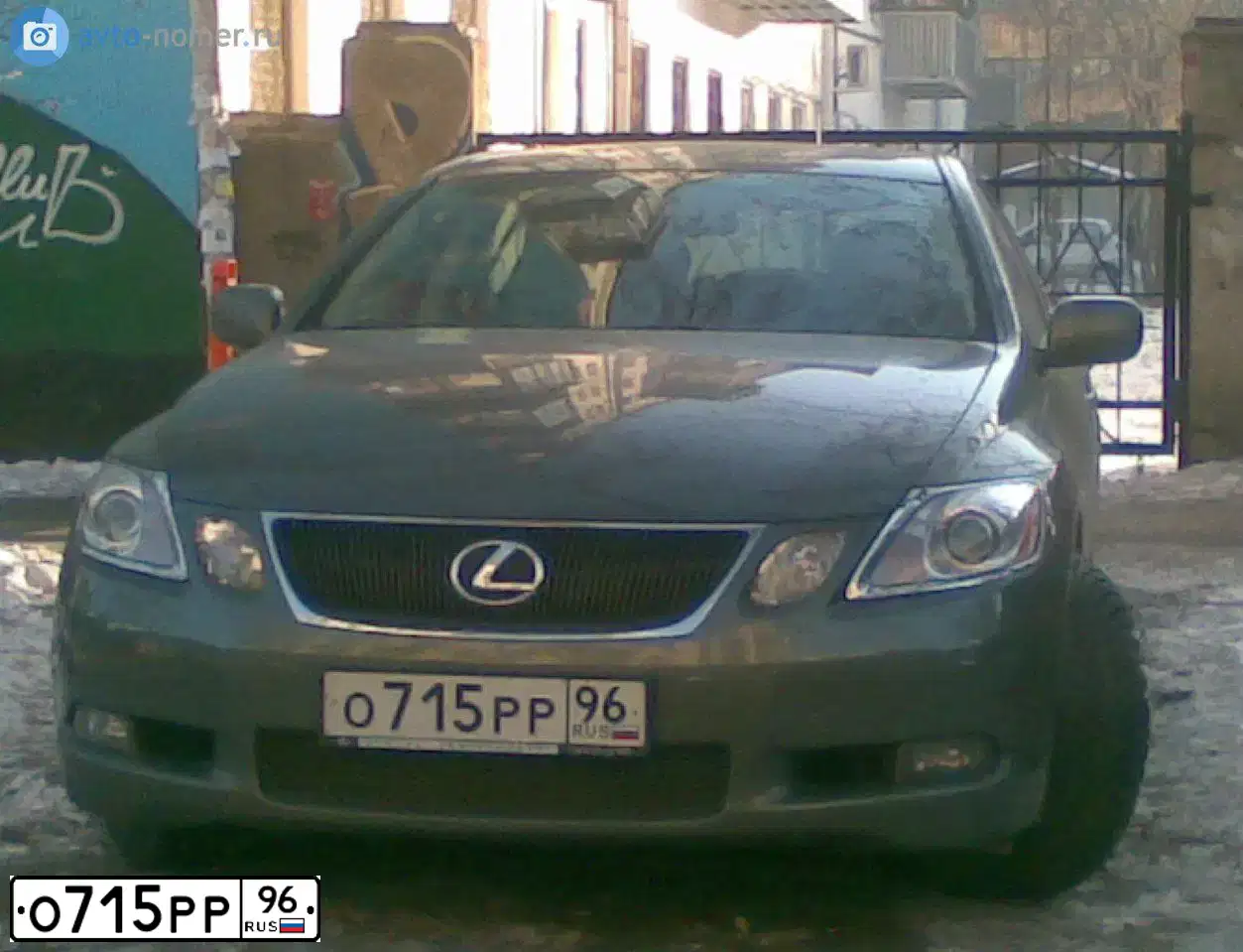 Фото автомобиля LEXUS GS, 2006 — госномер В080УС196. Цвет: СВЕТЛО-ЗЕЛЕНЫЙ