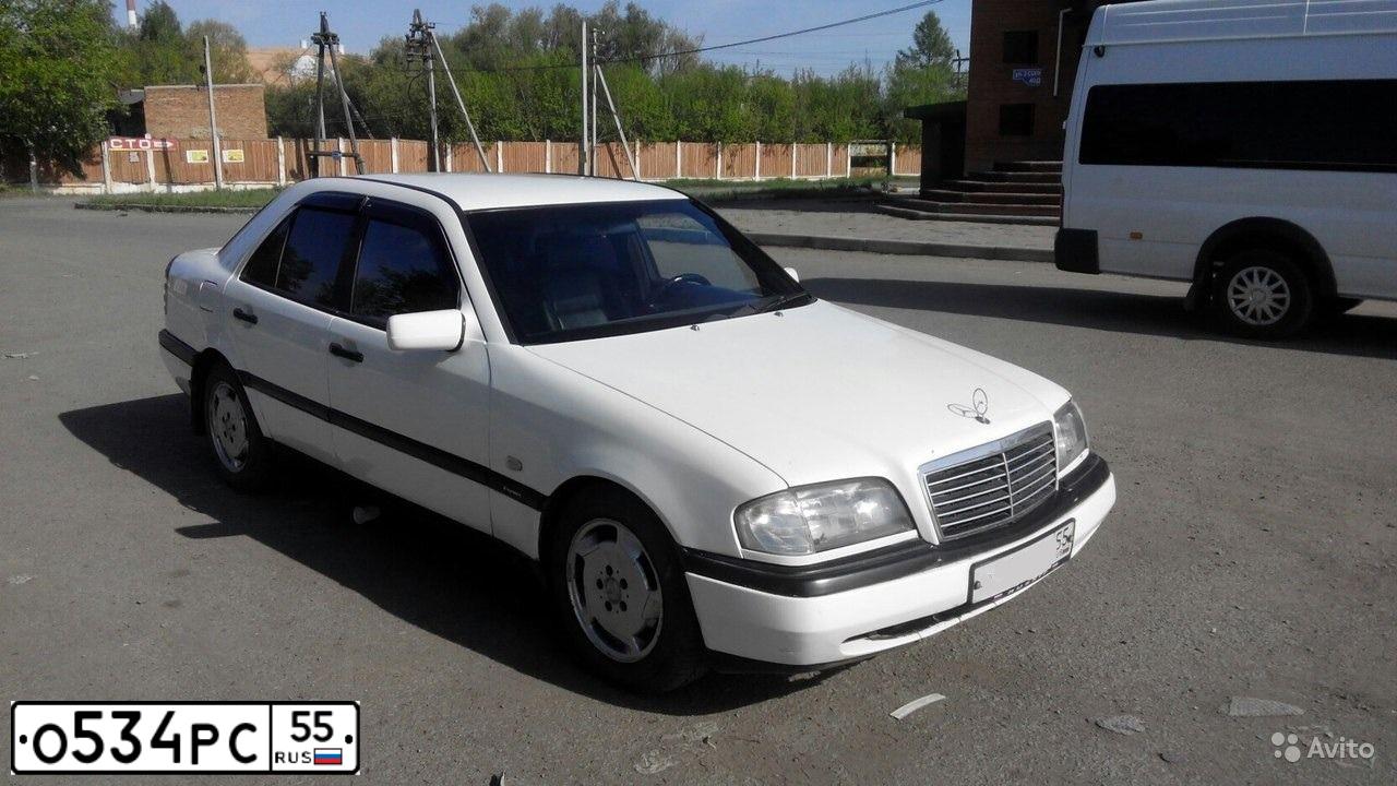 Фото автомобиля MERCEDES C-KLASSE, 1994 — госномер Х709РР55. Цвет: Белый