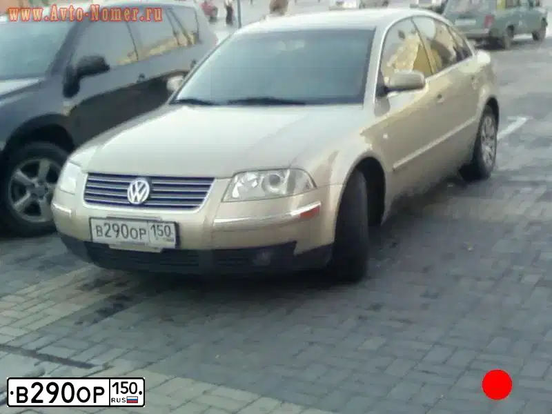 Фото автомобиля VOLKSWAGEN PASSAT, 2001 — госномер А582АК193. Цвет: ЗОЛОТИСТЫЙ