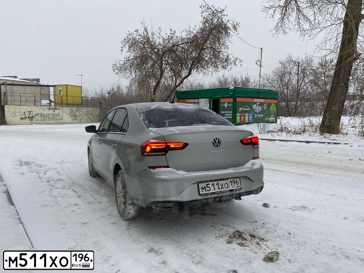 Фото автомобиля VOLKSWAGEN POLO, 2020 — госномер М511ХО196. Цвет: СЕРЫЙ