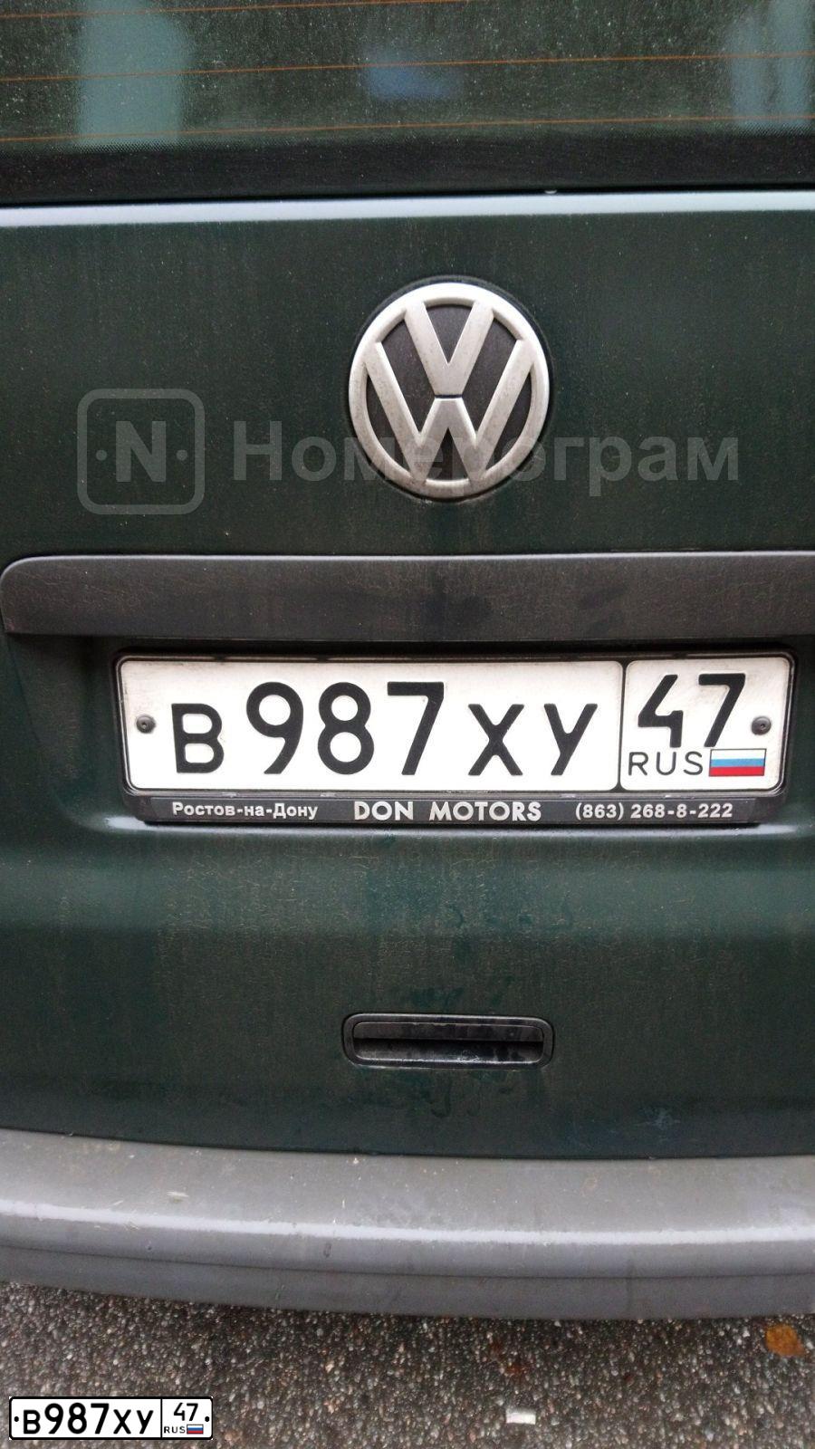 Фото автомобиля VOLKSWAGEN TRANSPORTER, 2012 — госномер В987ХУ47. Цвет: ЗЕЛЕНЫЙ