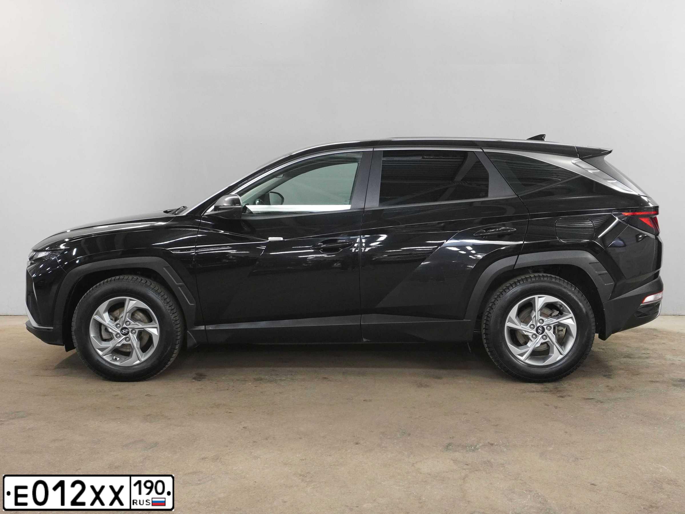 Фото автомобиля HYUNDAI TUCSON, 2021 — госномер Т662ВМ550