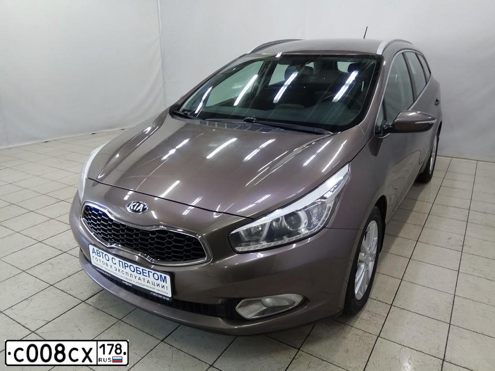 Фото автомобиля KIA CEE'D, 2014 — госномер С008СХ178. Цвет: Коричневый