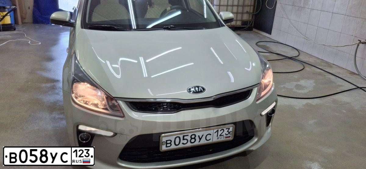 Фото автомобиля KIA RIO, 2018 — госномер В058УС123. Цвет: БЕЖЕВЫЙ