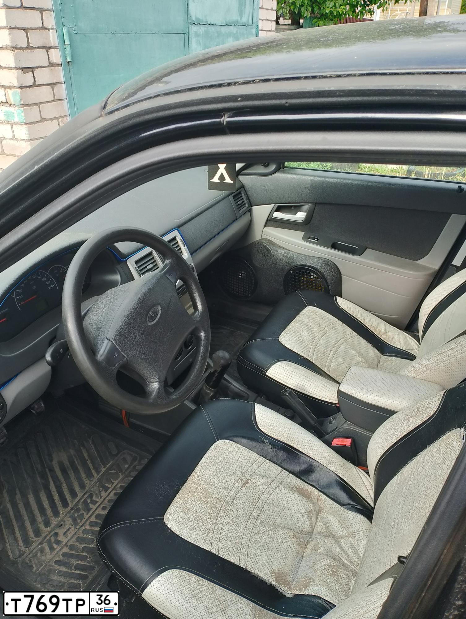Фото автомобиля LADA PRIORA, 2011 — госномер К736МХ136