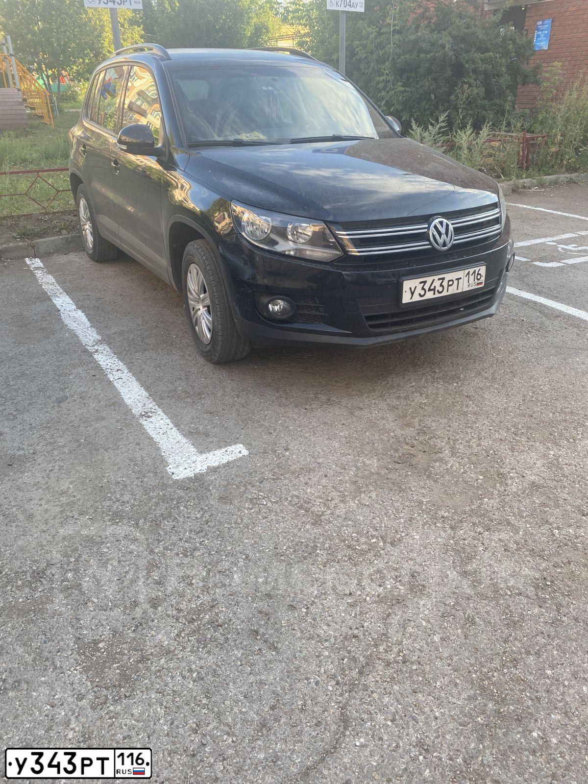 Фото автомобиля VOLKSWAGEN TIGUAN, 2014 — госномер У343РТ116. Цвет: ЧЕРНЫЙ