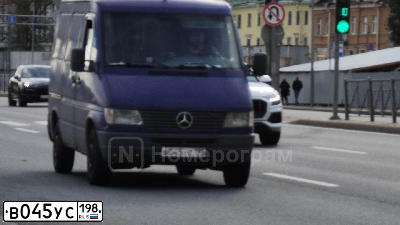 Фото автомобиля MERCEDES S SPRINTER, 1997 — госномер С295КК98. Цвет: СИНИЙ