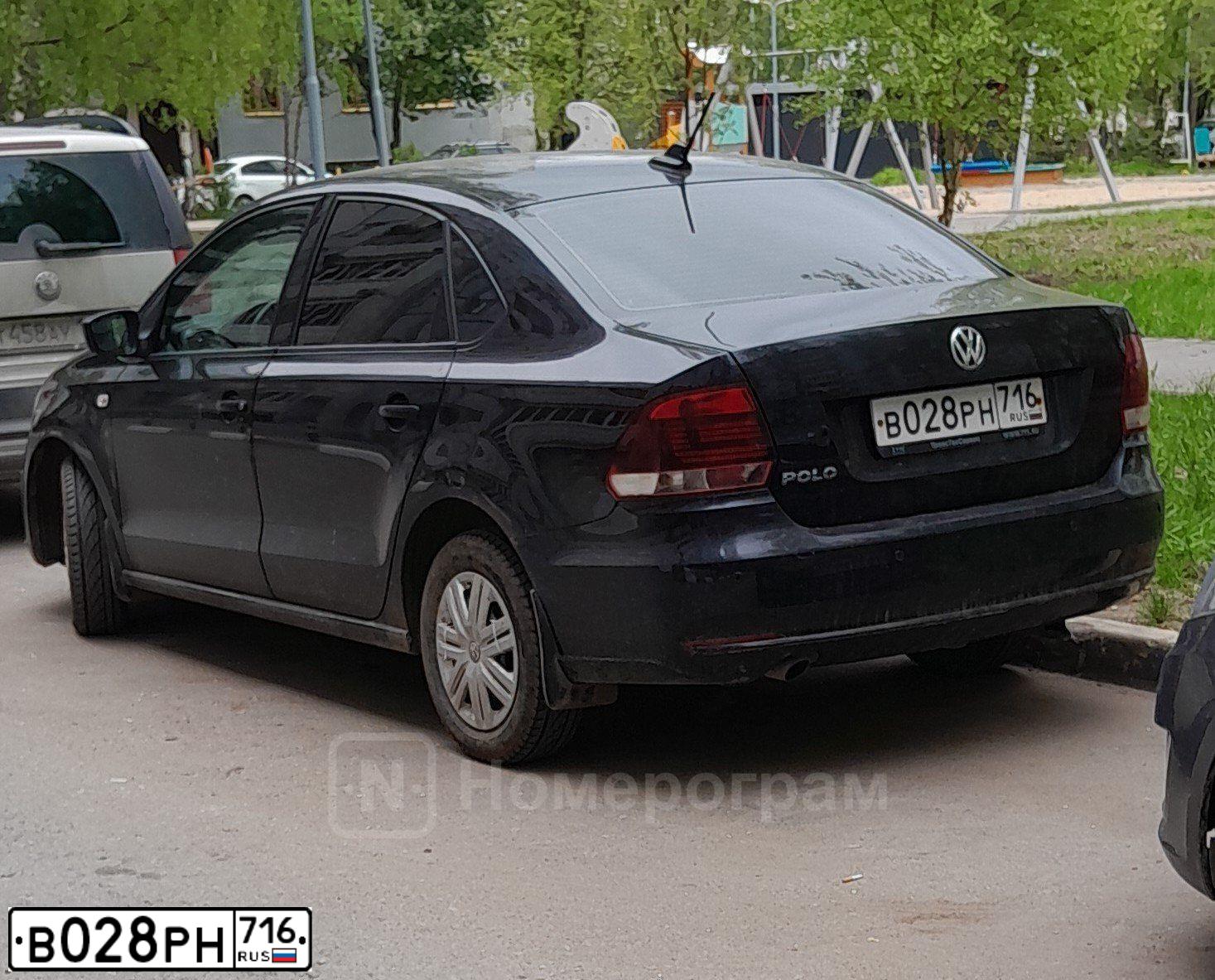 Фото автомобиля VOLKSWAGEN POLO, 2018 — госномер В028РН716. Цвет: ЧЕРНЫЙ