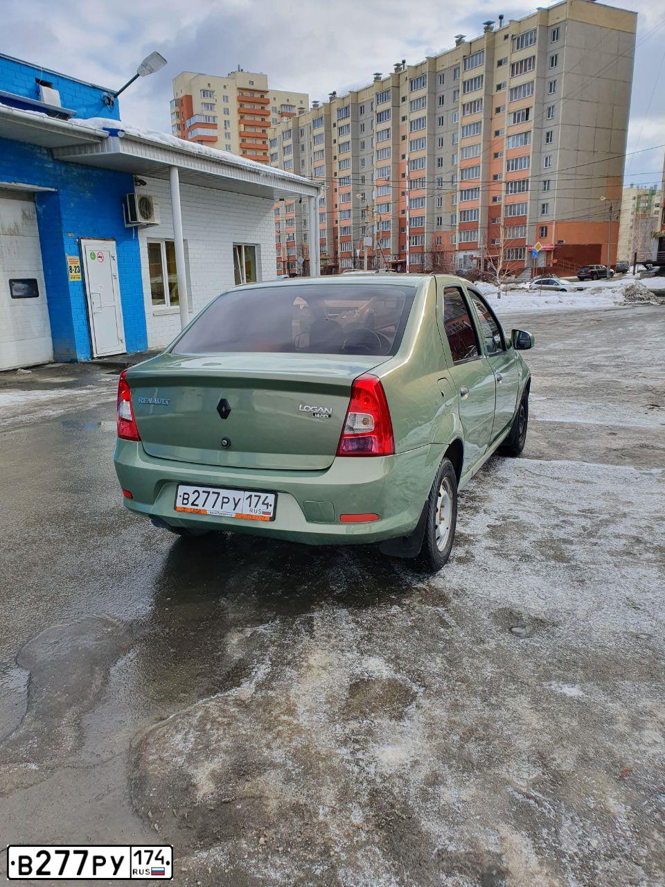 Фото автомобиля RENAULT LOGAN, 2009 — госномер В277РУ174. Цвет: СВЕТЛО-ЗЕЛЕНЫЙ