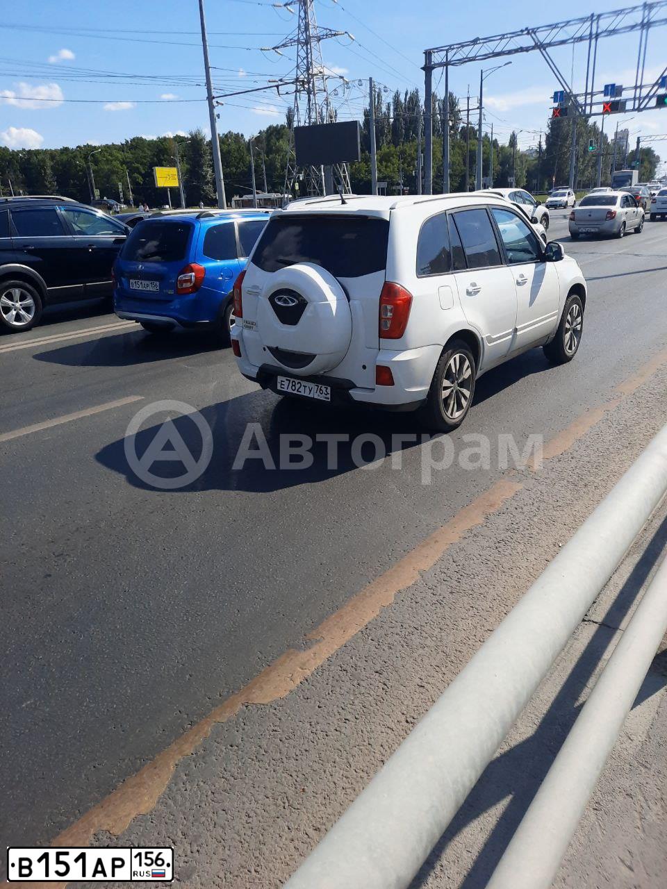Фото автомобиля LADA 2194 KALINA, 2018 — госномер В151АР156. Цвет: ЯРКО-СИНИЙ