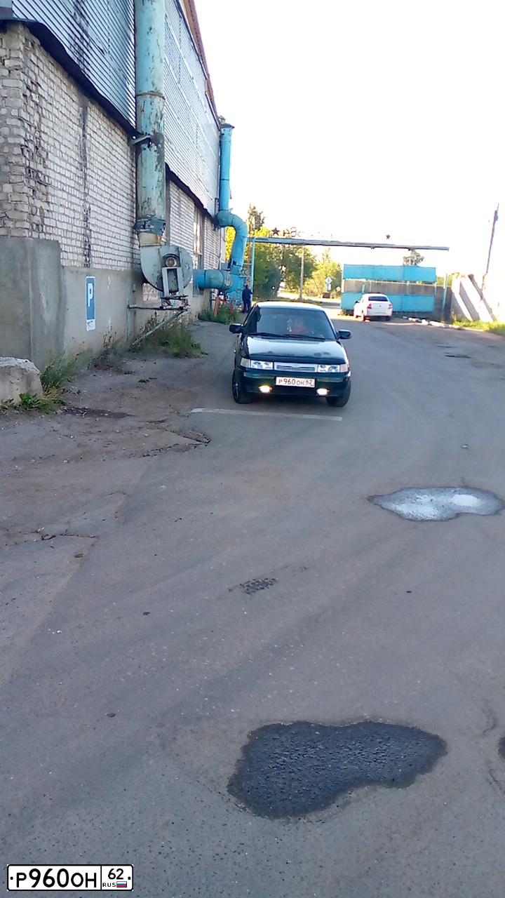 Фото автомобиля LADA 2110, 2002 — госномер Р960ОН62. Цвет: ТЕМНО ЗЕЛЕНЫЙ