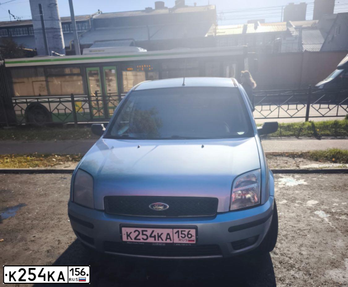 Фото автомобиля FORD FUSION, 2005 — госномер К254КА156. Цвет: Серо-голубой