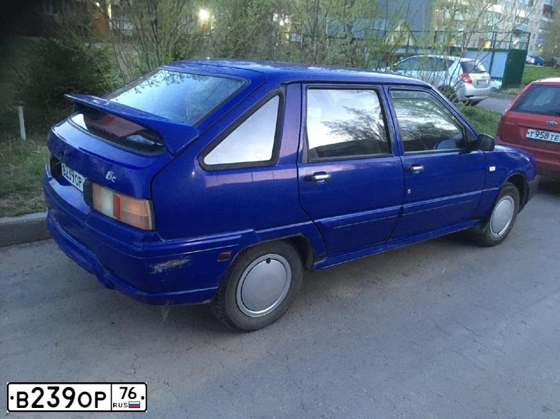 Фото автомобиля IZH 2126, 2004 — госномер В703ВЕ76. Цвет: синий