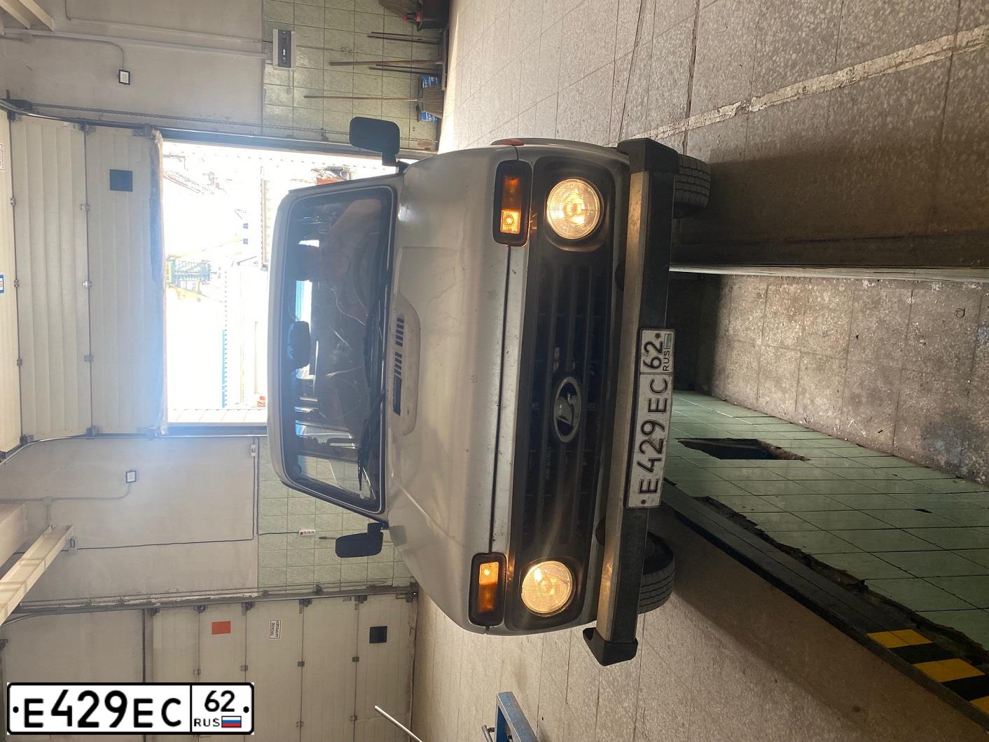 Фото автомобиля LADA NIVA, 2004 — госномер К366АМ62. Цвет: МОЛОЧНО-БЕЛЫЙ СЕРЕБРИСТЫЙ