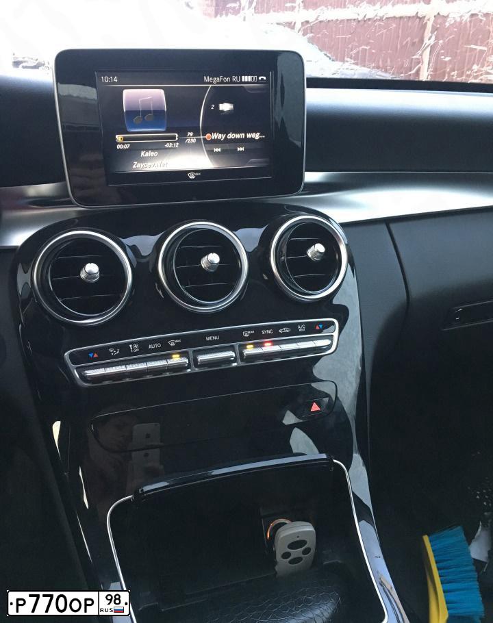Фото автомобиля MERCEDES E-KLASSE, 2013 — госномер В372ХК198. Цвет: ЧЕРНЫЙ
