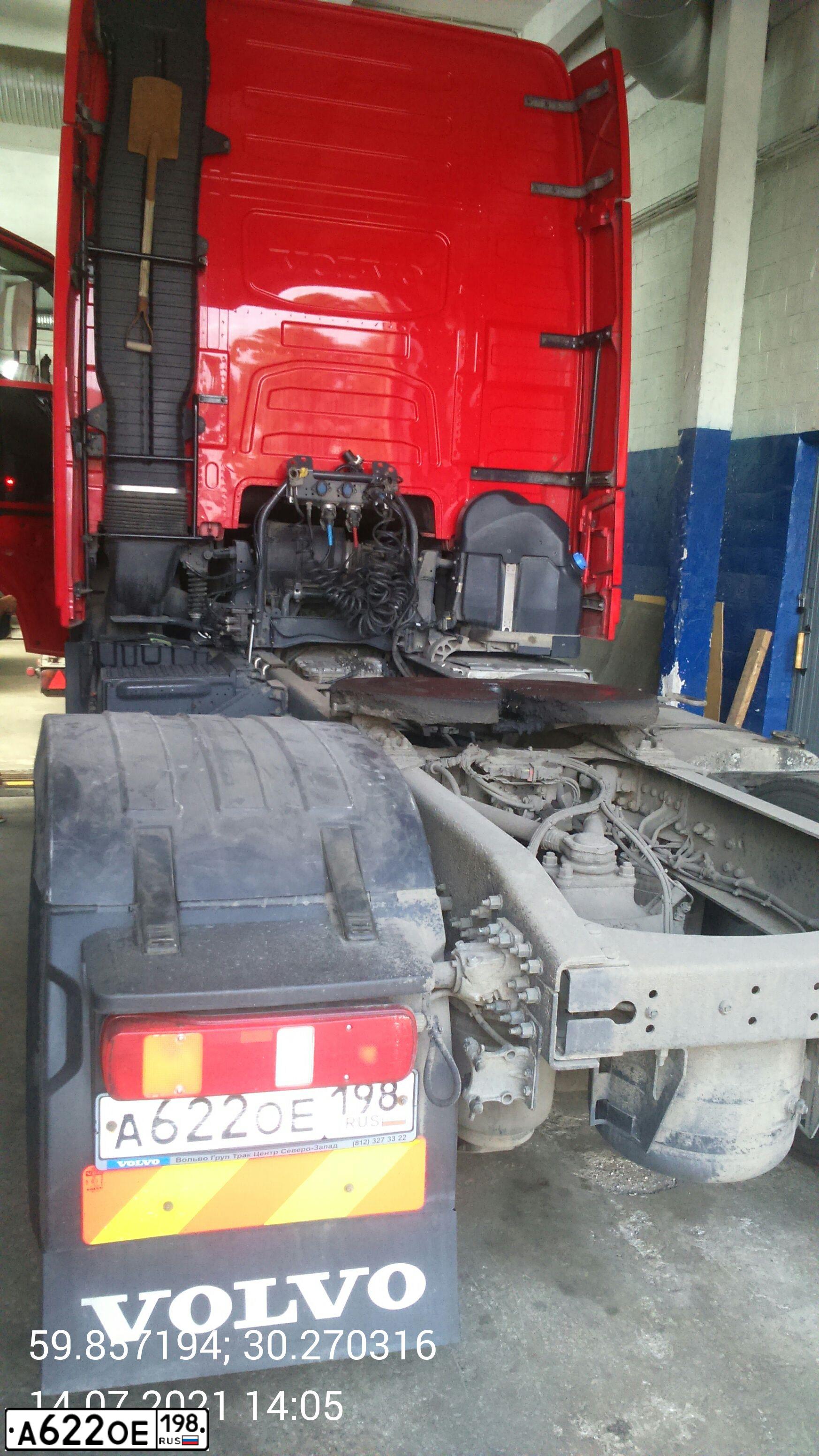 Фото автомобиля ВОЛЬВО FH-TRUCK 4X2, 2018 — госномер В729ХТ790. Цвет: Красный