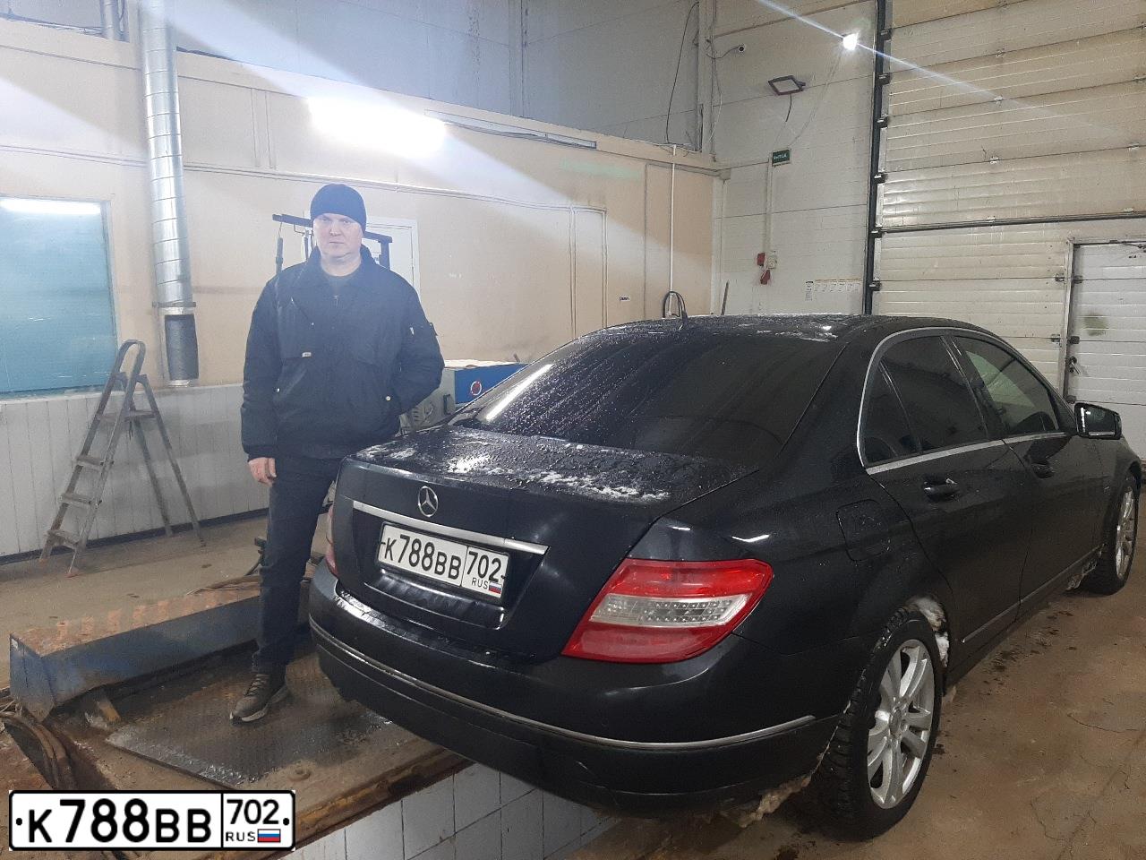 Фото автомобиля MERCEDES C-KLASSE, 2008 — госномер К788ВВ702. Цвет: ЧЕРНЫЙ