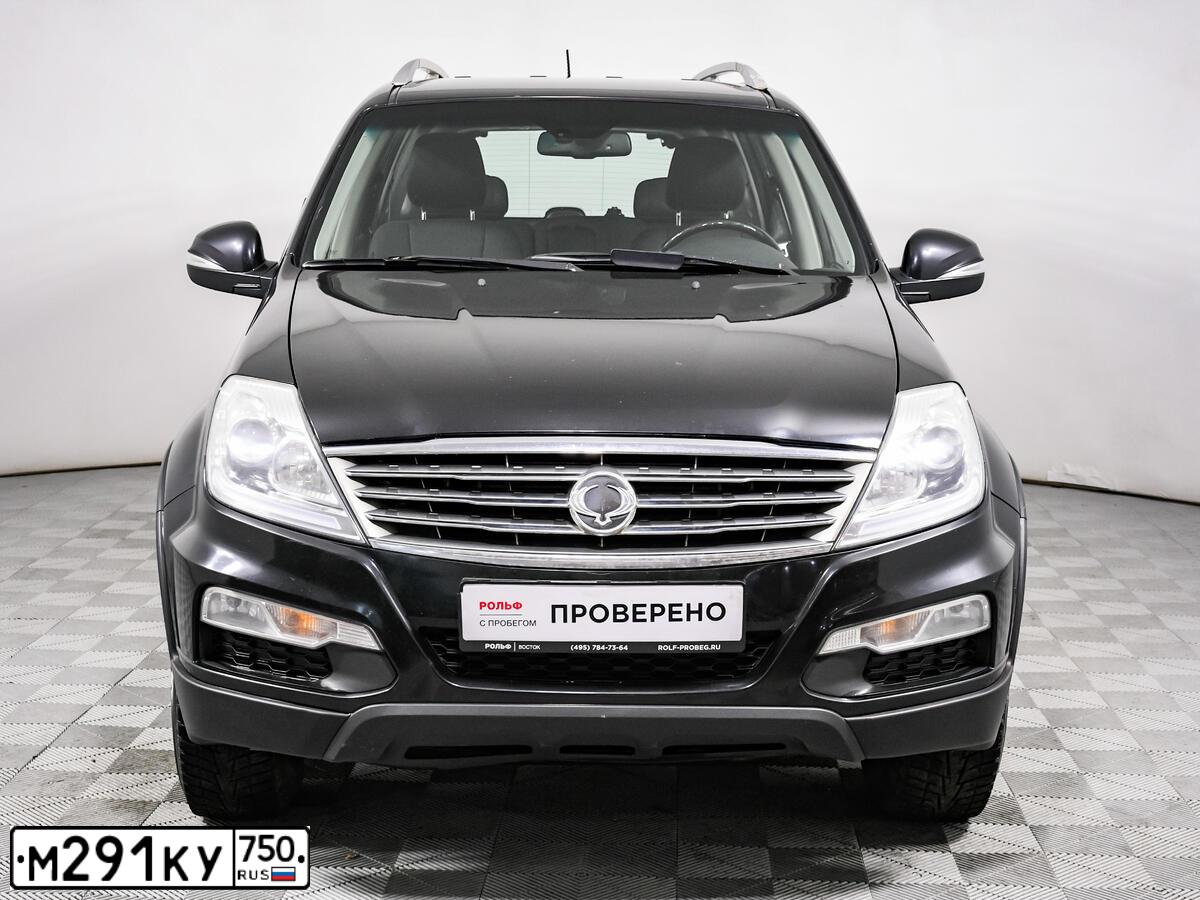 Фото автомобиля SSANGYONG REXTON, 2013 — госномер О661АА250. Цвет: ЧЕРНЫЙ
