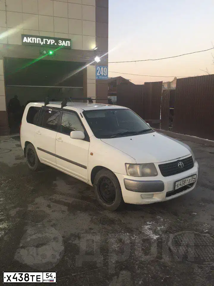 Фото автомобиля TOYOTA SUCCEED, 2002 — госномер О547ОЕ154