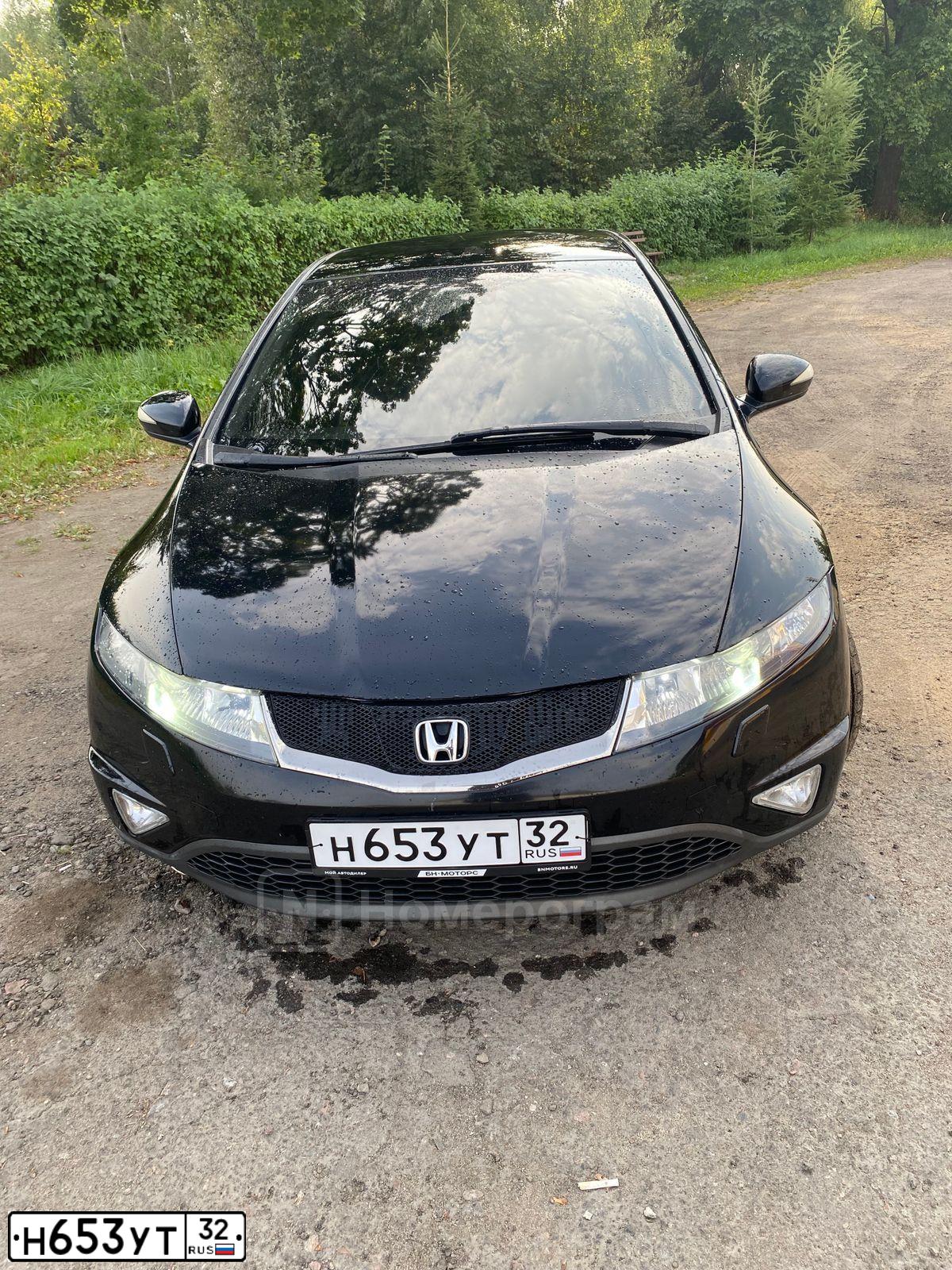 Фото автомобиля HONDA CIVIC, 2008 — госномер Н653УТ32. Цвет: ЧЕРНЫЙ