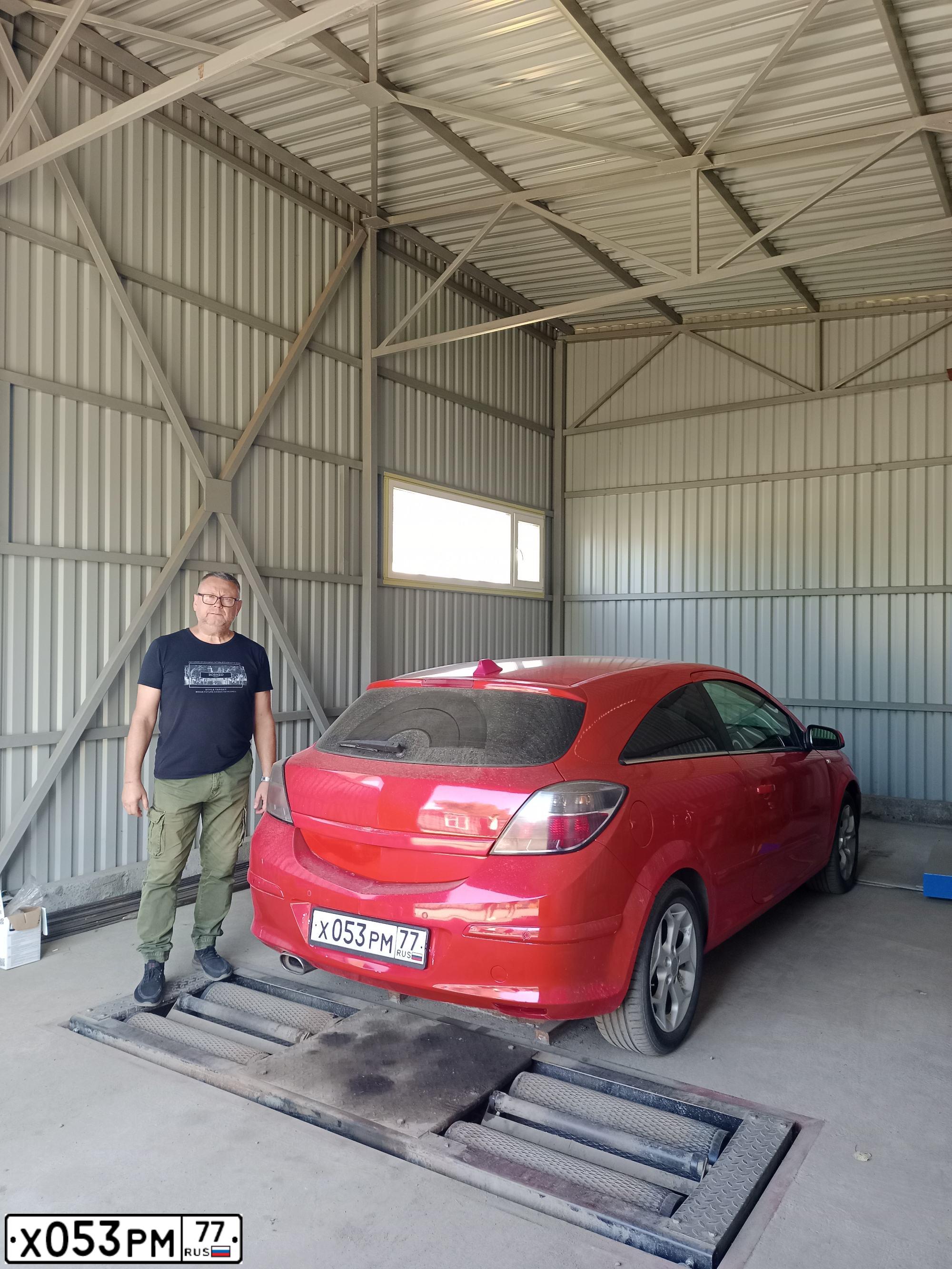 Фото автомобиля OPEL ASTRA, 2006 — госномер М219УМ197. Цвет: Красный