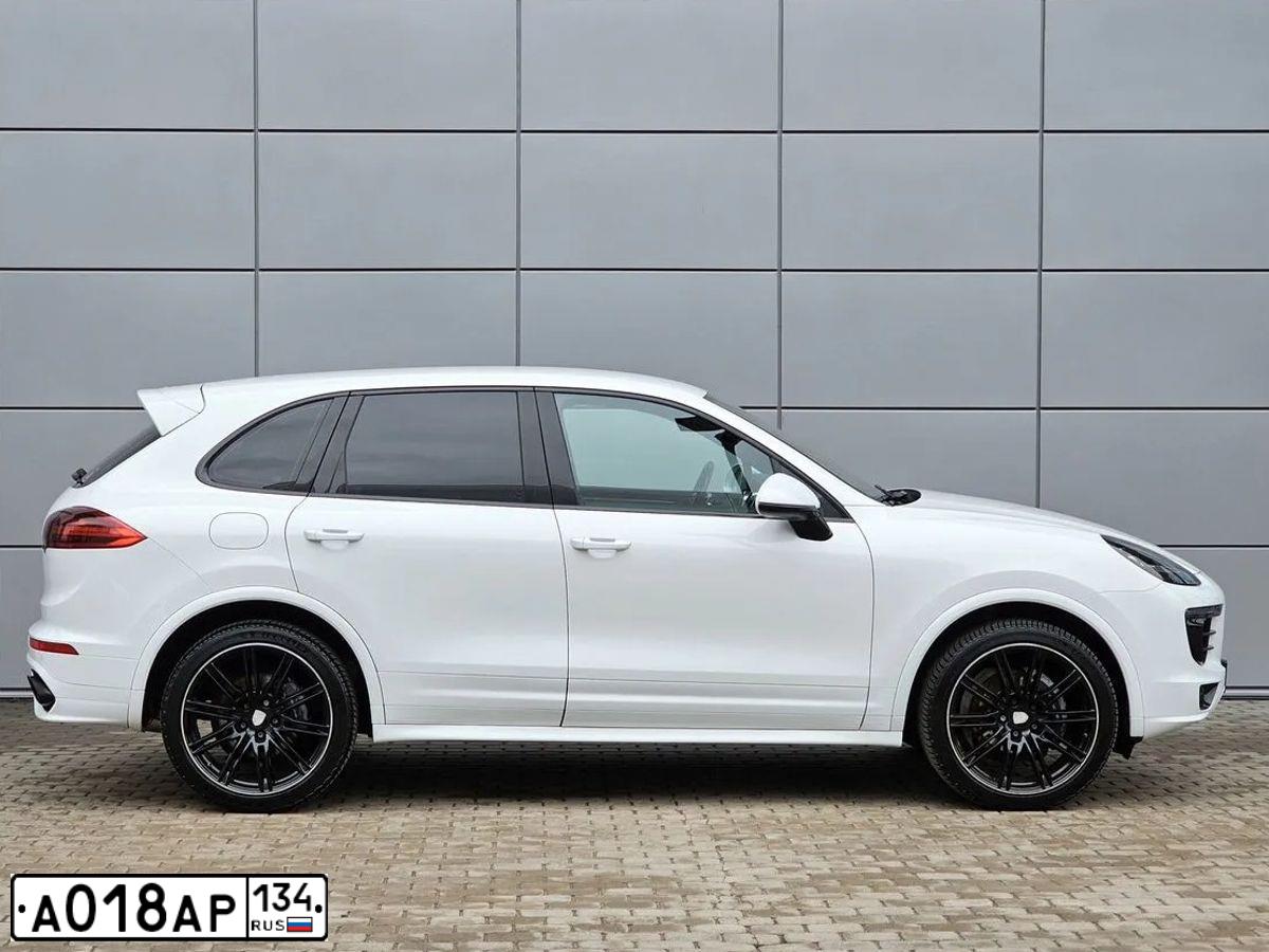 Фото автомобиля PORSCHE CAYENNE, 2016 — госномер С450НМ198