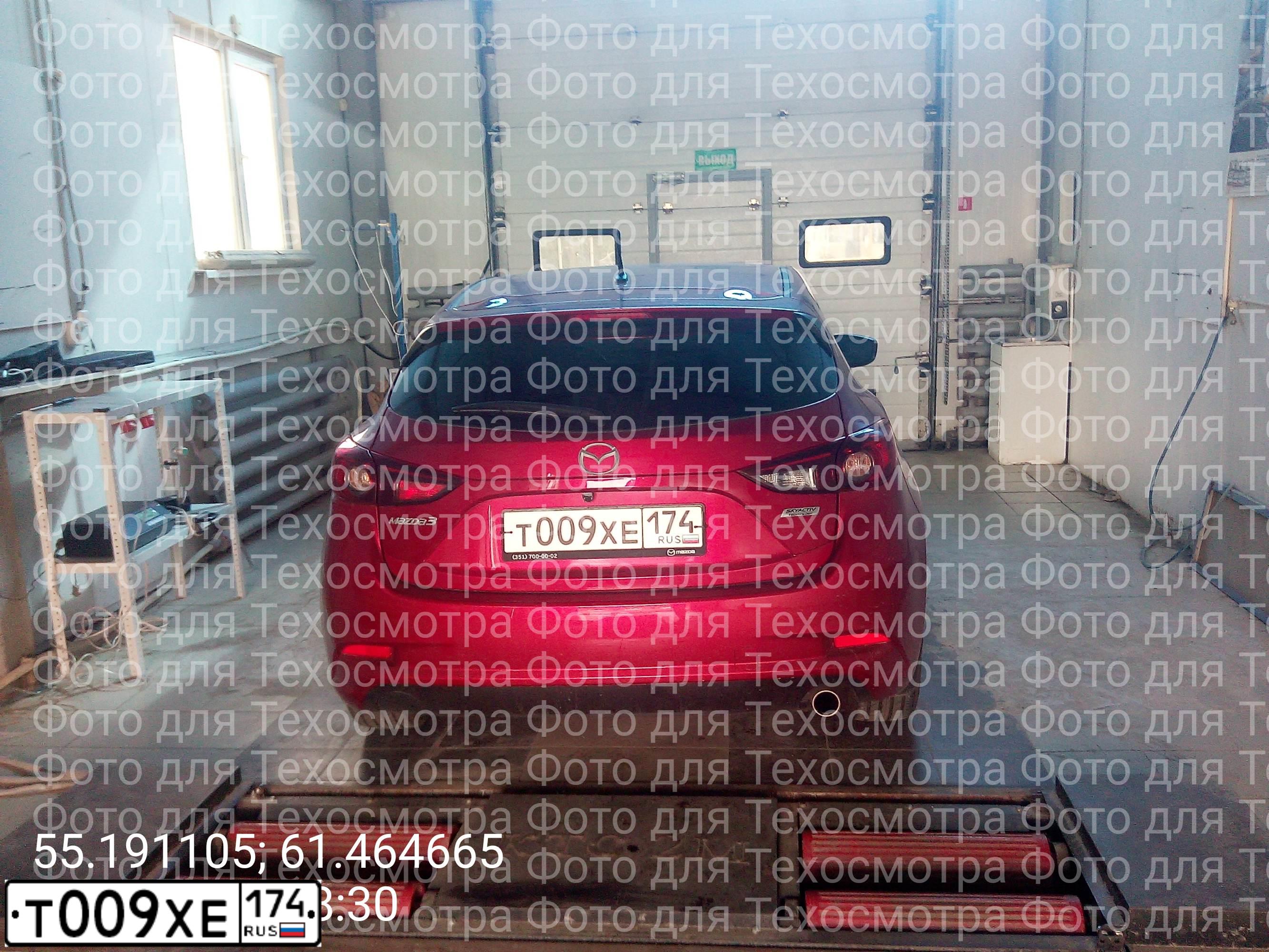 Фото автомобиля MAZDA 3, 2017 — госномер Т009ХЕ174. Цвет: КРАСНЫЙ