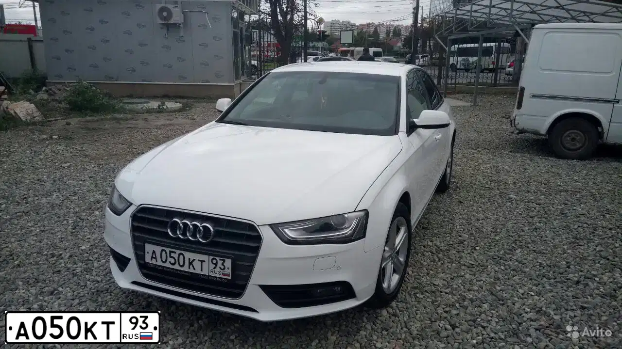 Фото автомобиля AUDI A4, 2012 — госномер Е644ХО193. Цвет: БЕЛЫЙ