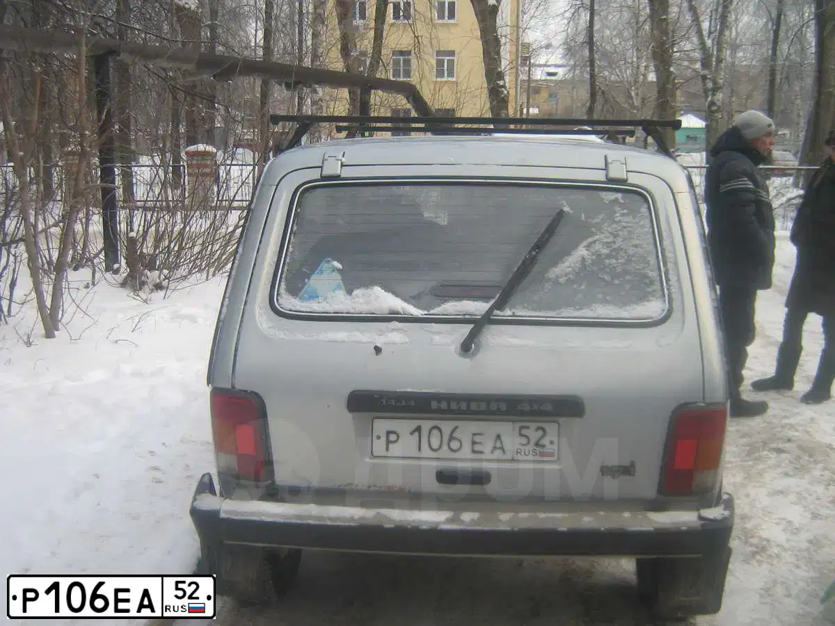 Фото автомобиля LADA 2131 NIVA, 2004 — госномер М482ХО152. Цвет: СЕРЫЙ
