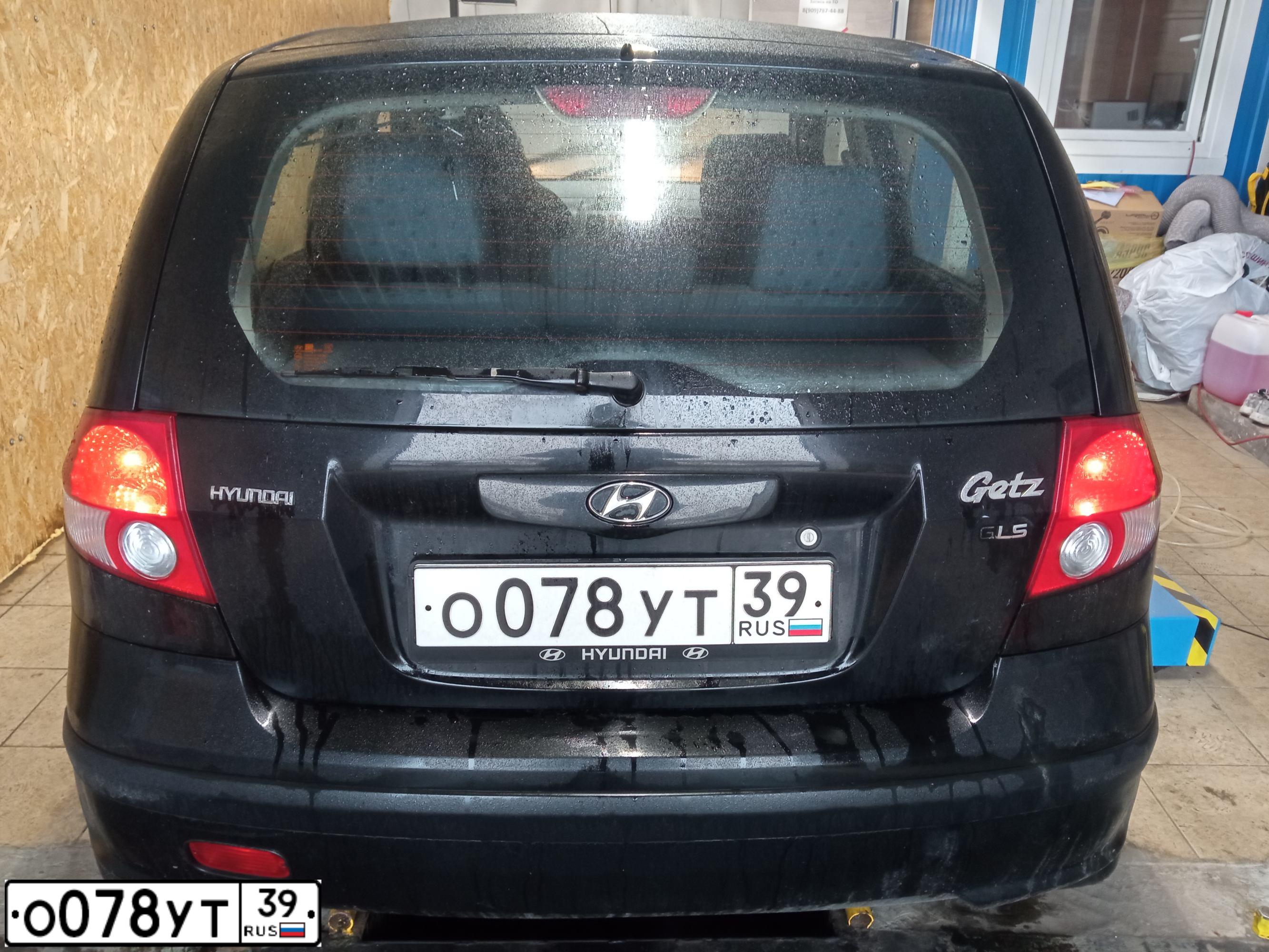 Фото автомобиля HYUNDAI GETZ, 2004 — госномер О078УТ39. Цвет: ЧЕРНЫЙ