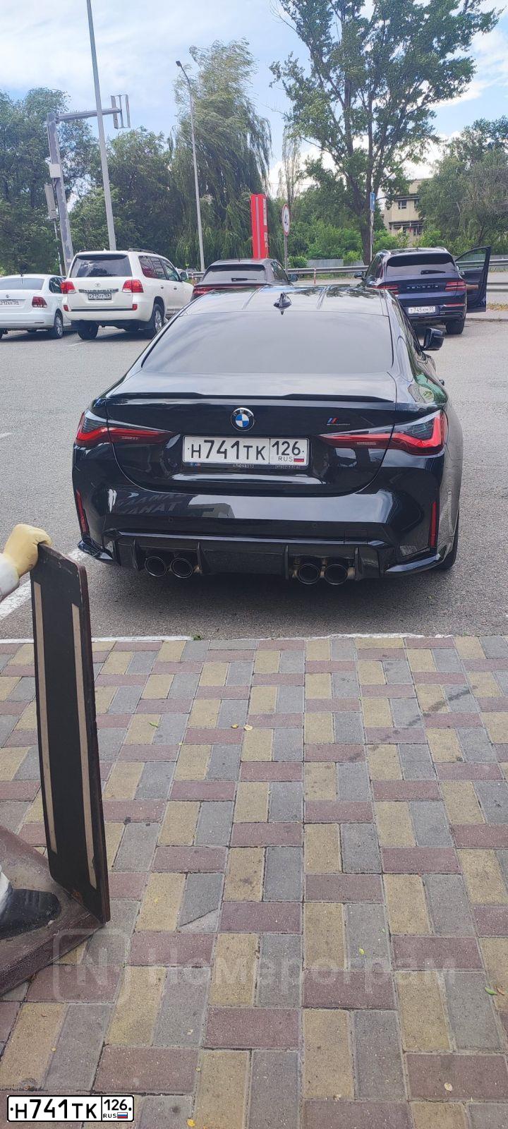 Фото автомобиля БМВ M4 COMPETITION  M XDRIVE, 2022 — госномер Р777ОС77. Цвет: ЧЕРНЫЙ