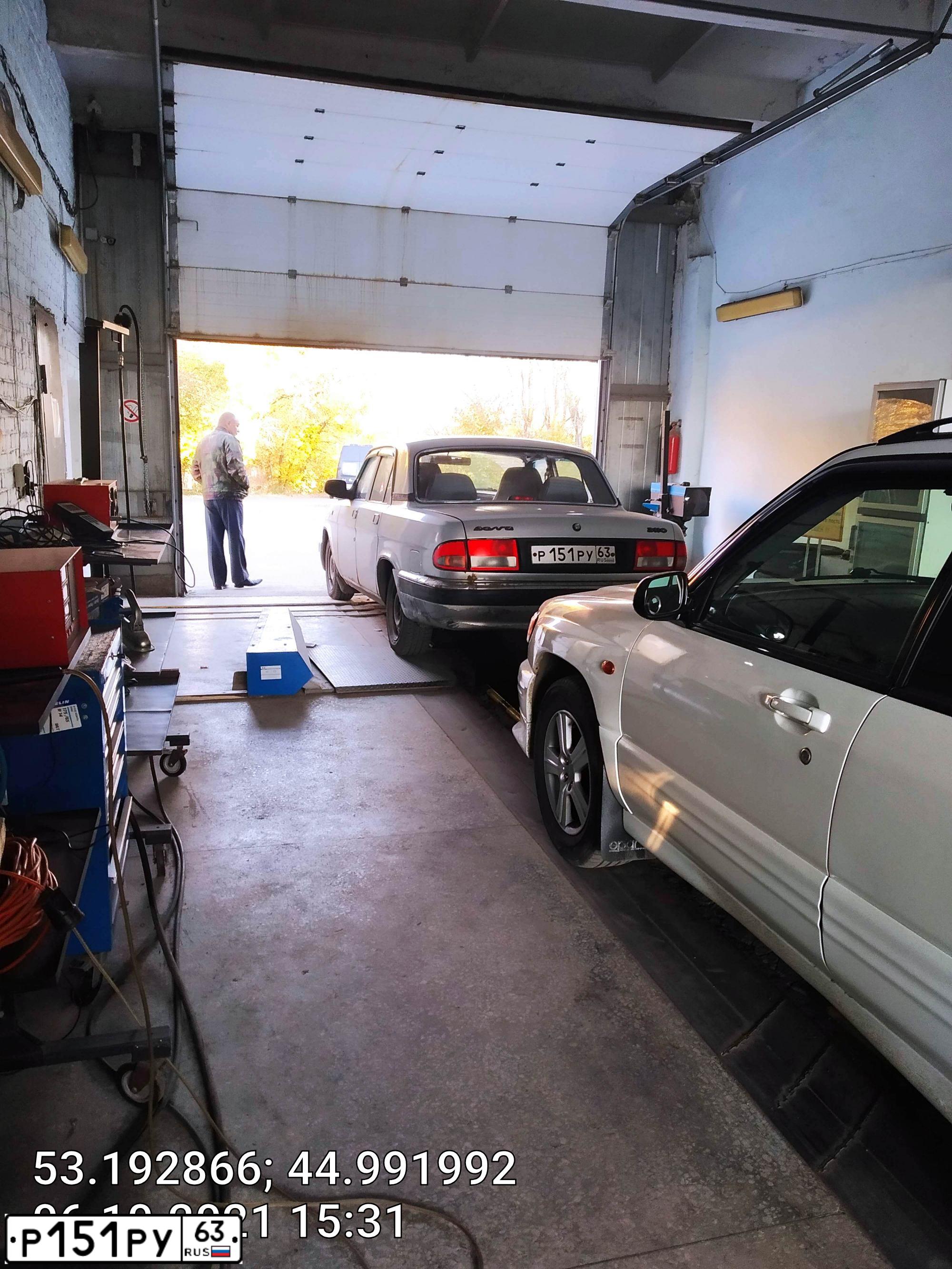 Фото автомобиля GAZ 3110 WOLGA, 2003 — госномер Р151РУ63
