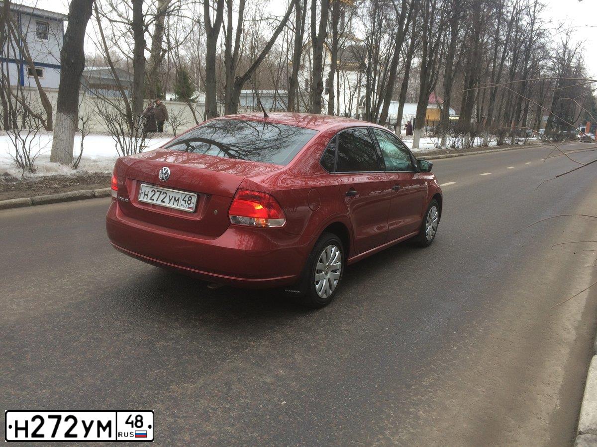 Фото автомобиля VOLKSWAGEN POLO, 2012 — госномер Н622РХ68. Цвет: ВИШНЕВО-КРАСНЫЙ