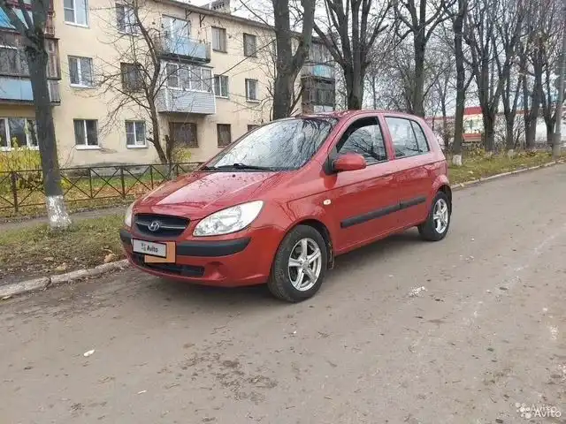 Фото автомобиля HYUNDAI GETZ, 2009 — госномер А933ТА33. Цвет: Красный
