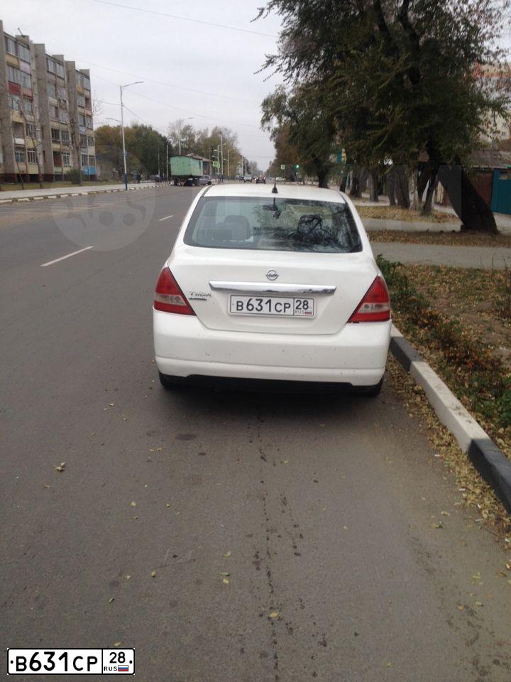 Фото автомобиля NISSAN TIIDA, 2005 — госномер М362КО28