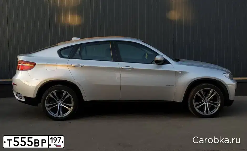 Фото автомобиля BMW X5, 2009 — госномер Т555ВР197. Цвет: ЧЕРНЫЙ