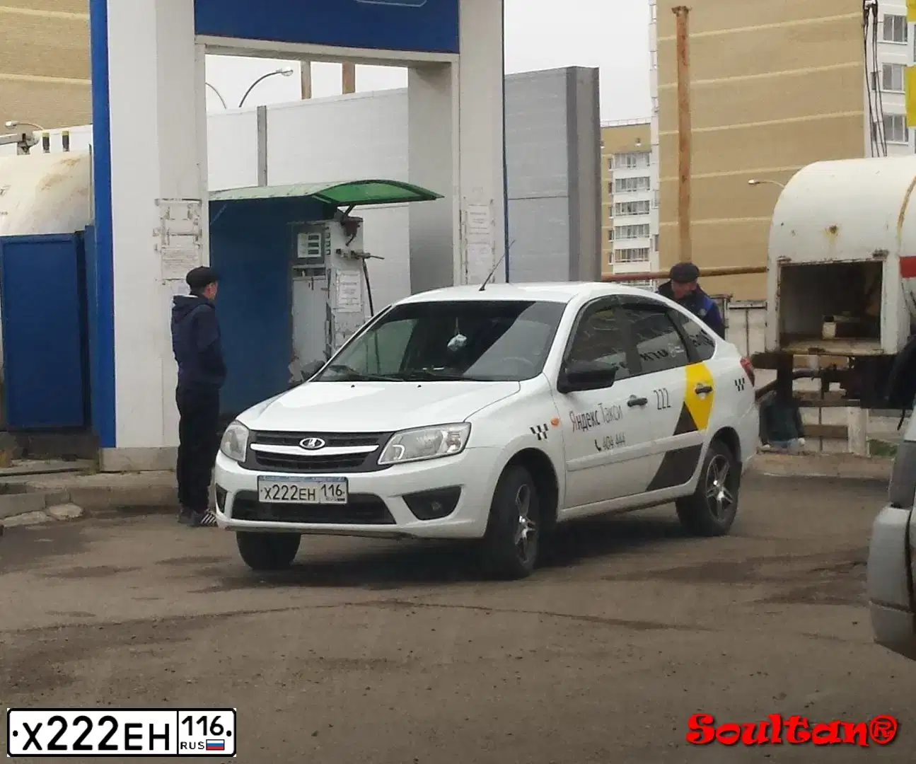 Фото автомобиля LADA 2191 GRANTA, 2016 — госномер Е610ВХ716. Цвет: Белый