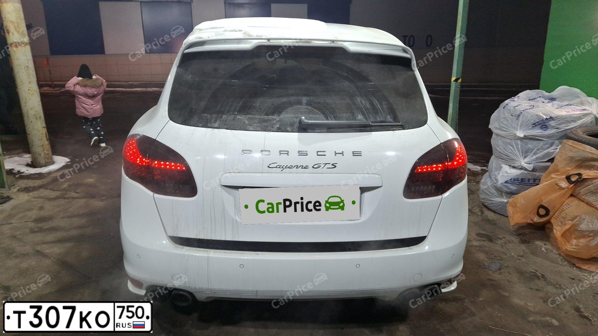 Фото автомобиля PORSCHE CAYENNE, 2014 — госномер Х287ТН799. Цвет: Белый