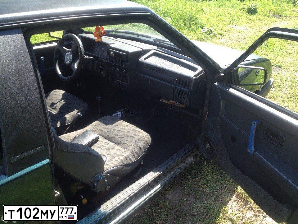 Фото автомобиля TOYOTA LANDCRUISER, 2004 — госномер Е223МН102. Цвет: ЧЕРНЫЙ