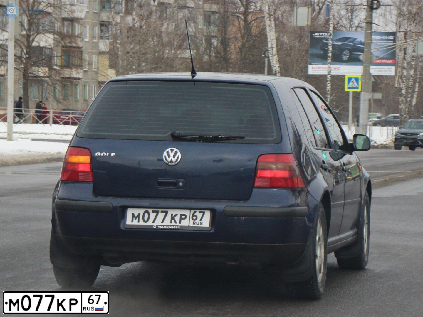Фото автомобиля LADA 2112, 2003 — госномер М077КР67. Цвет: Темно-зеленый