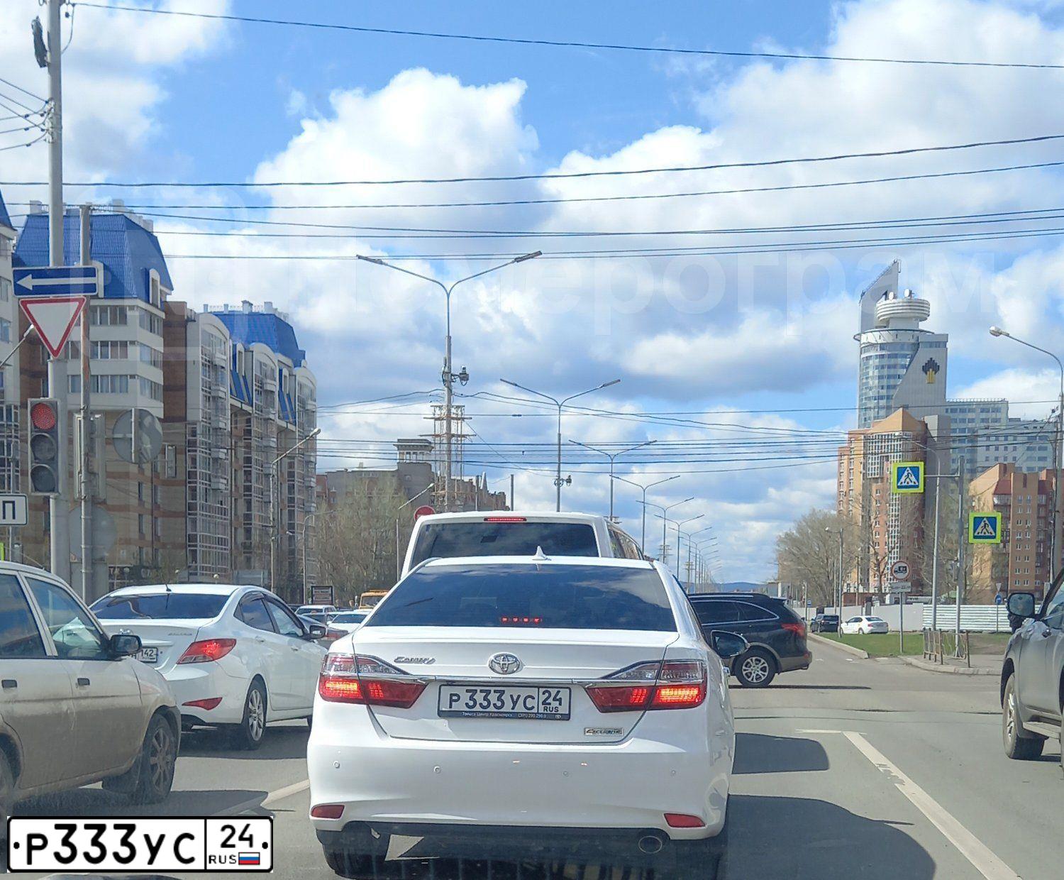 Фото автомобиля SUZUKI /GRAND/ VITARA, 2011 — госномер Р175РТ124. Цвет: СЕРЕБРИСТЫЙ