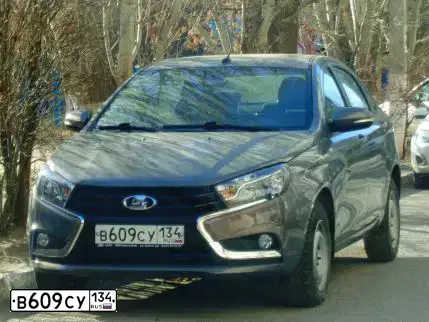 Фото автомобиля LADA VESTA, 2016 — госномер В609СУ134. Цвет: Серо-голубой
