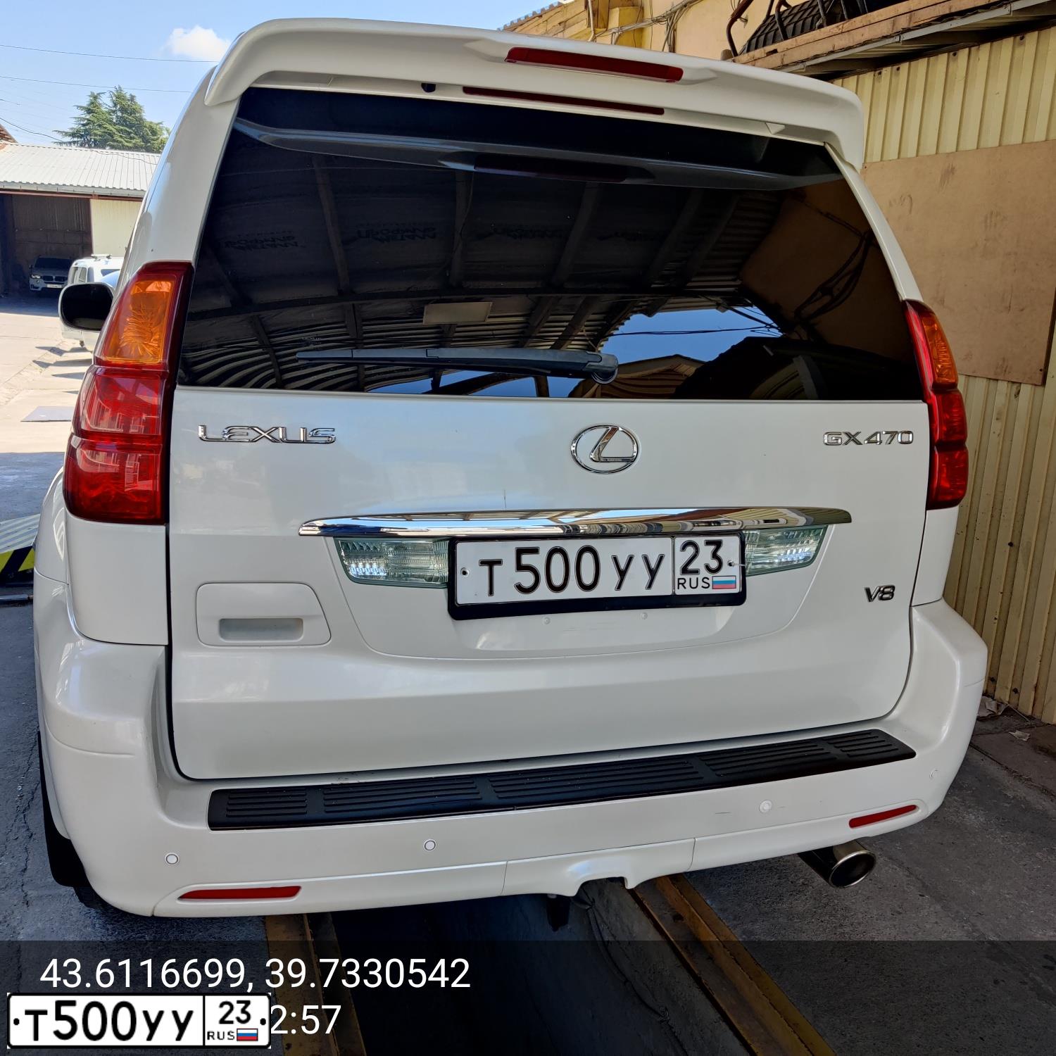 Фото автомобиля KIA RIO, 2011 — госномер Е319УР126. Цвет: Красный