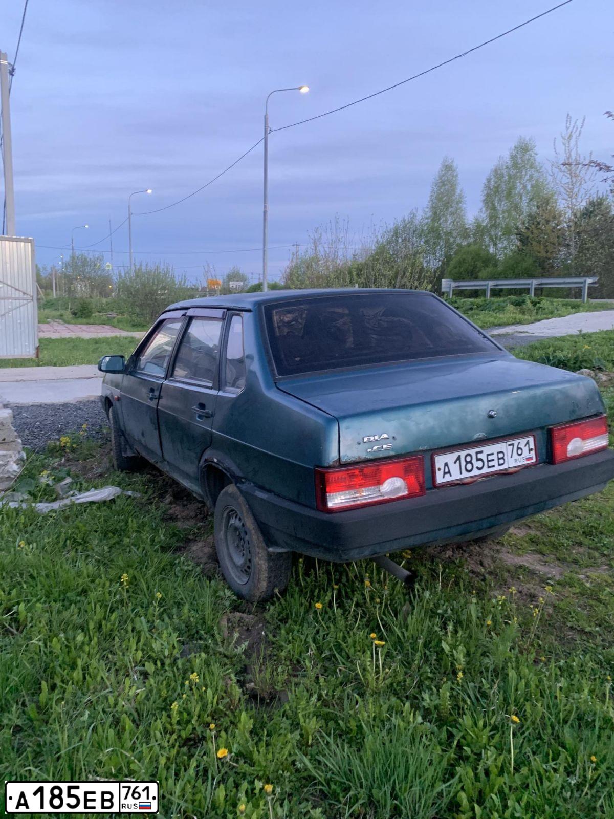 Фото автомобиля LADA 2109 SAMARA, 1999 — госномер А185ЕВ761. Цвет: СЕРЕБРИСТО ЗЕЛЕНЫЙ