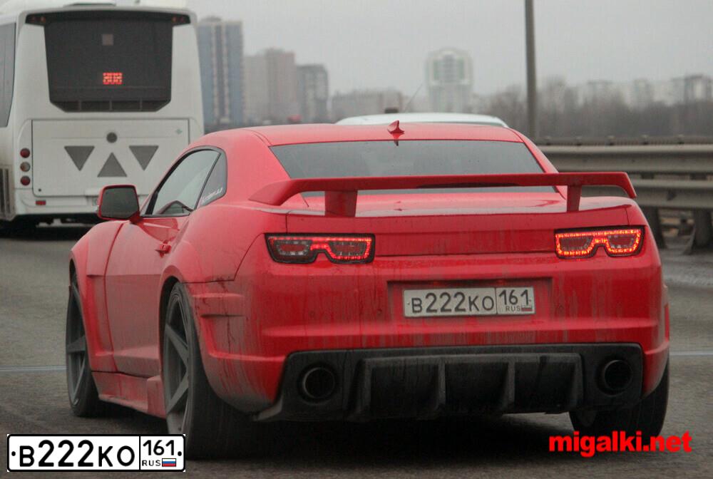 Фото автомобиля CHEVROLET CAMARO, 2012 — госномер В222КО161. Цвет: КРАСНЫЙ