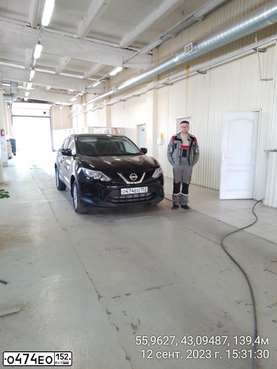 Фото автомобиля NISSAN QASHQAI, 2018 — госномер В393АЕ252. Цвет: ЧЕРНЫЙ