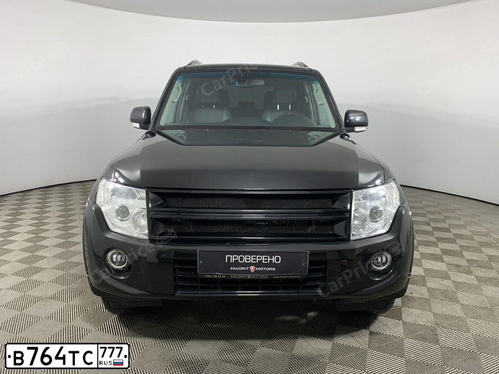 Фото автомобиля MITSUBISHI  PAJERO 3.0 LWB, 2013 — госномер М922АХ164. Цвет: ЧЕРНЫЙ