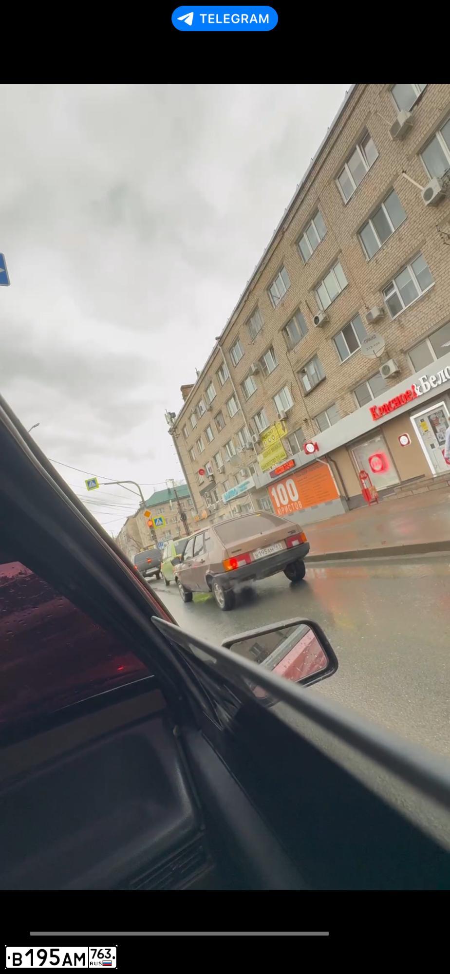 Фото автомобиля LADA 2110, 2002 — госномер В195АМ763. Цвет: СНЕЖНАЯ КОРОЛЕВА