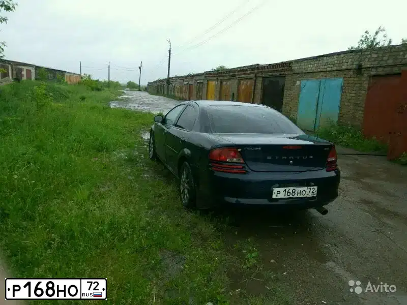 Фото автомобиля DODGE STRATUS, 2004 — госномер М405ВМ774. Цвет: Темно-синий
